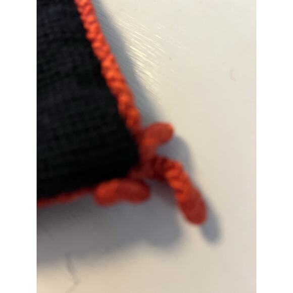 Vtg Pillow Cover Wool Needlepoint Santa Child Girl Dolls Black Velvet Cover Only - Picture 6 of 8